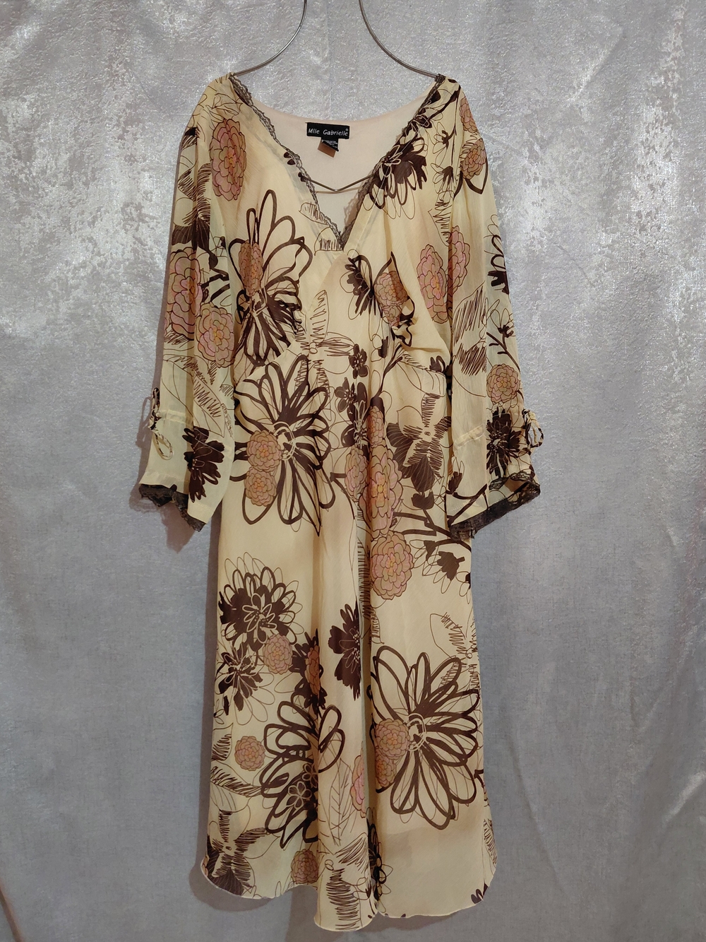 Mlle Gabrielle Plus Sz 24w Cream Floral Wrap Dress Brown Floral boho Choffon